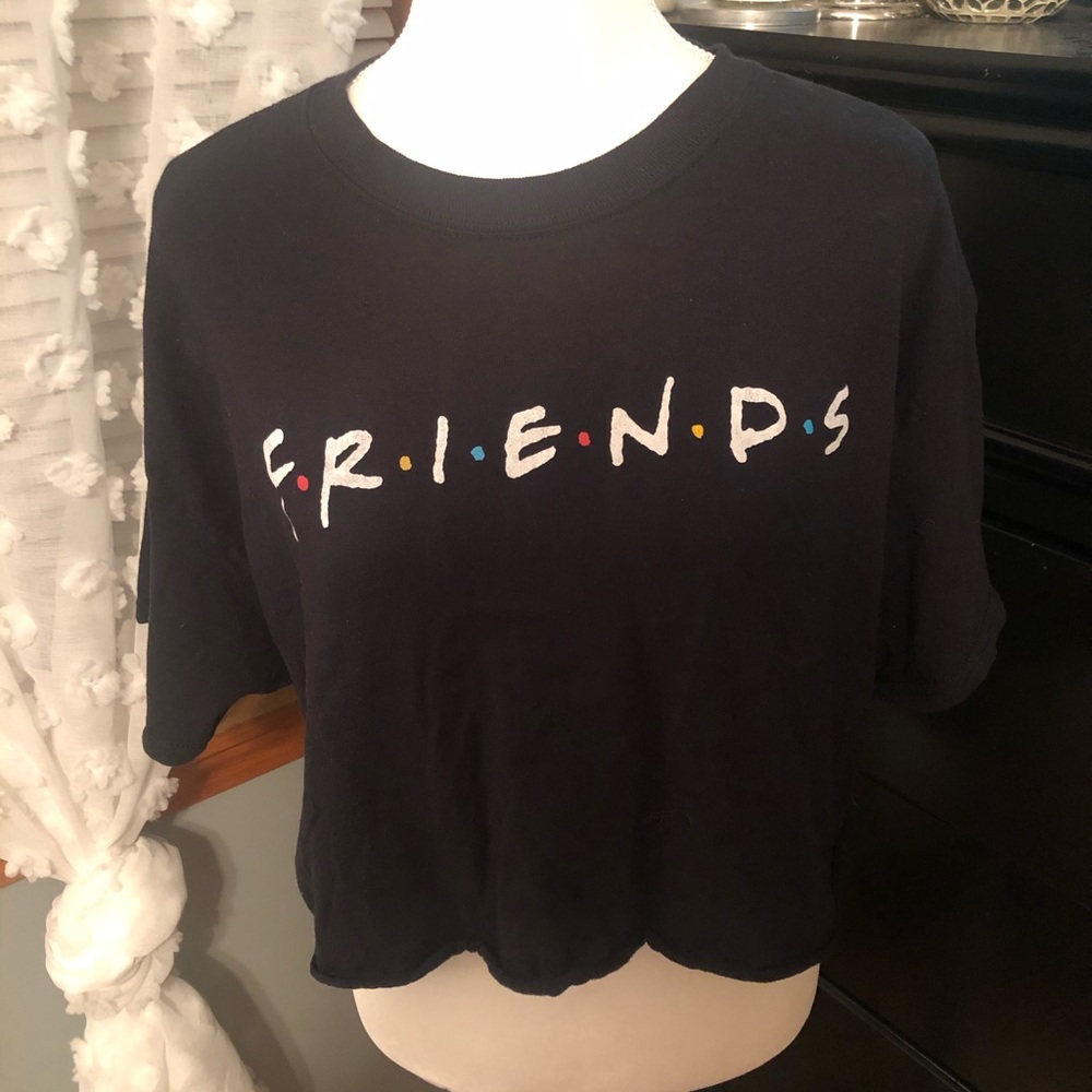 Black FRIENDS Cropped T-shirt